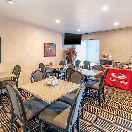 Econo Lodge Pueblo Dış mekan fotoğraf