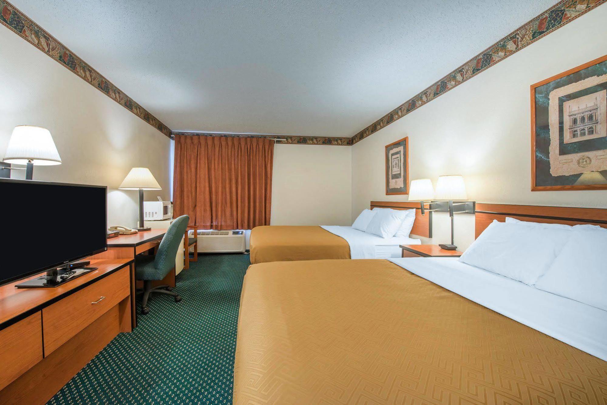 Econo Lodge Pueblo Dış mekan fotoğraf