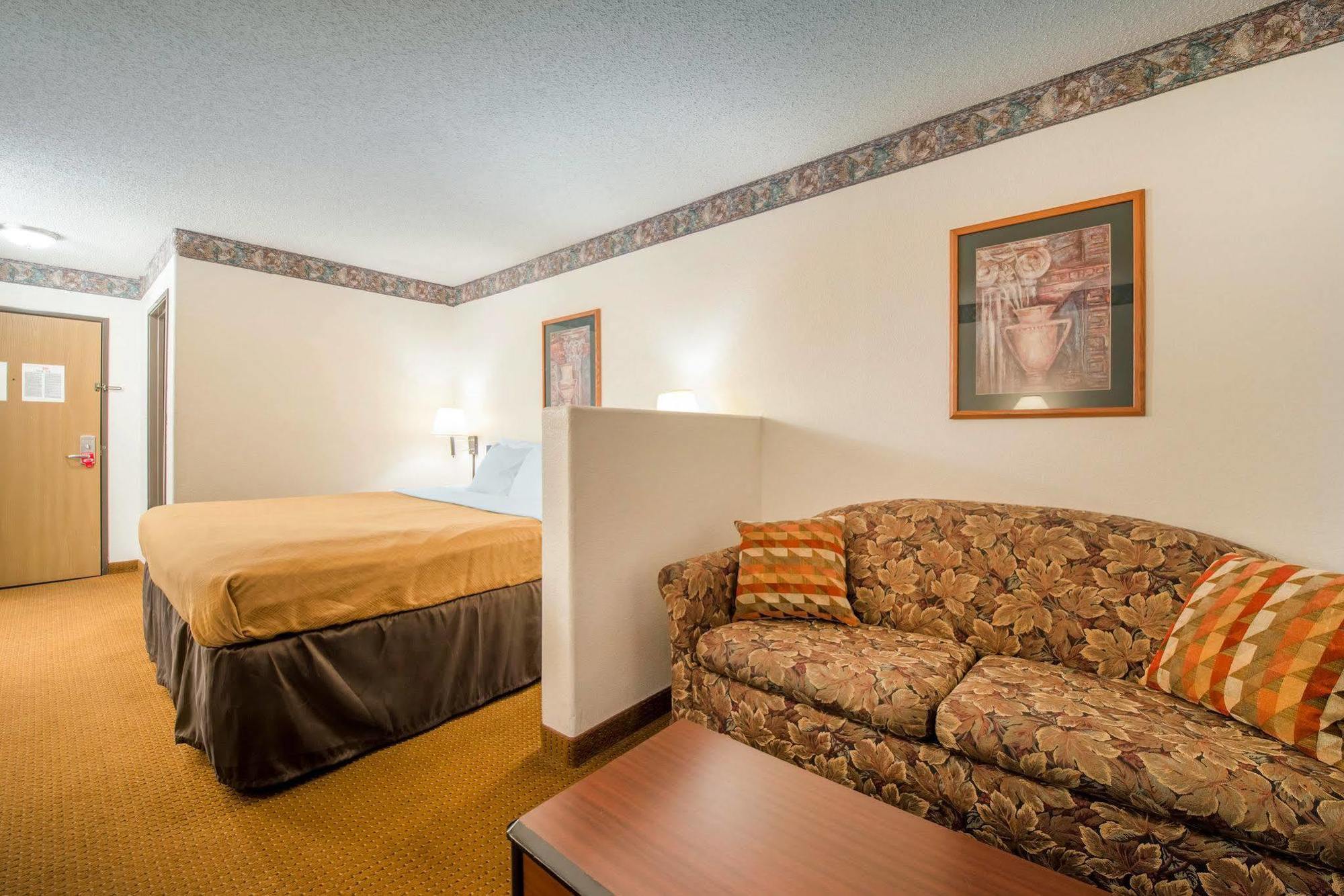 Econo Lodge Pueblo Dış mekan fotoğraf